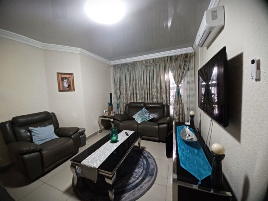 4 Bedroom Property for Sale in Meiringspark Ext 4 North West